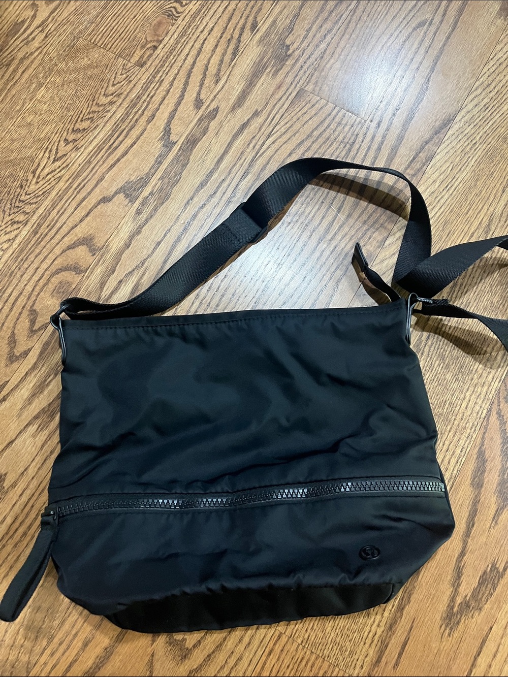 lululemon athletica Black Men's Messenger Crossbody Bag